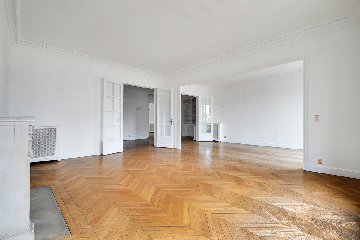 HAUSSMANNIEN MONTAIGNE