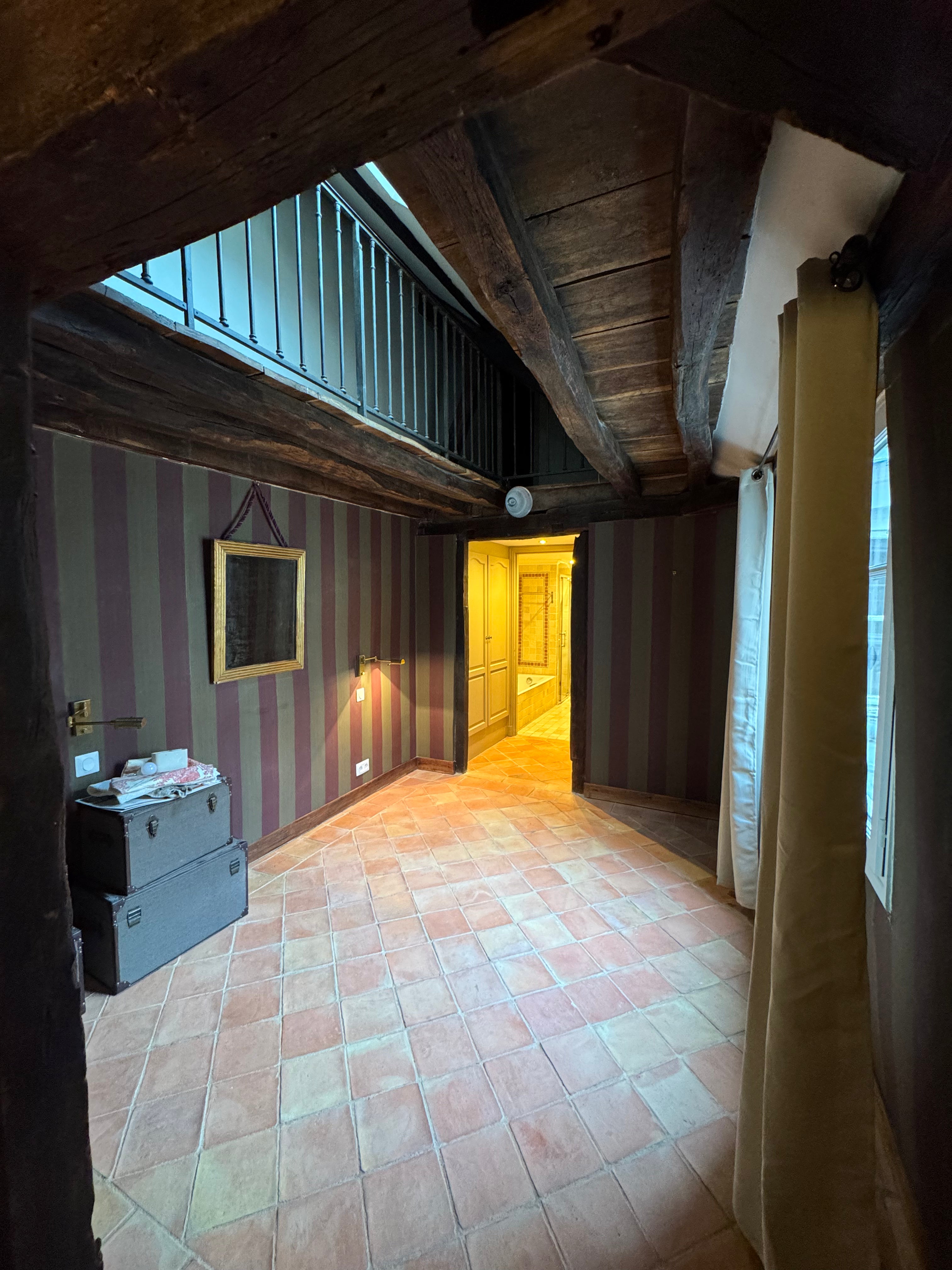 Charming flat rue de Lille