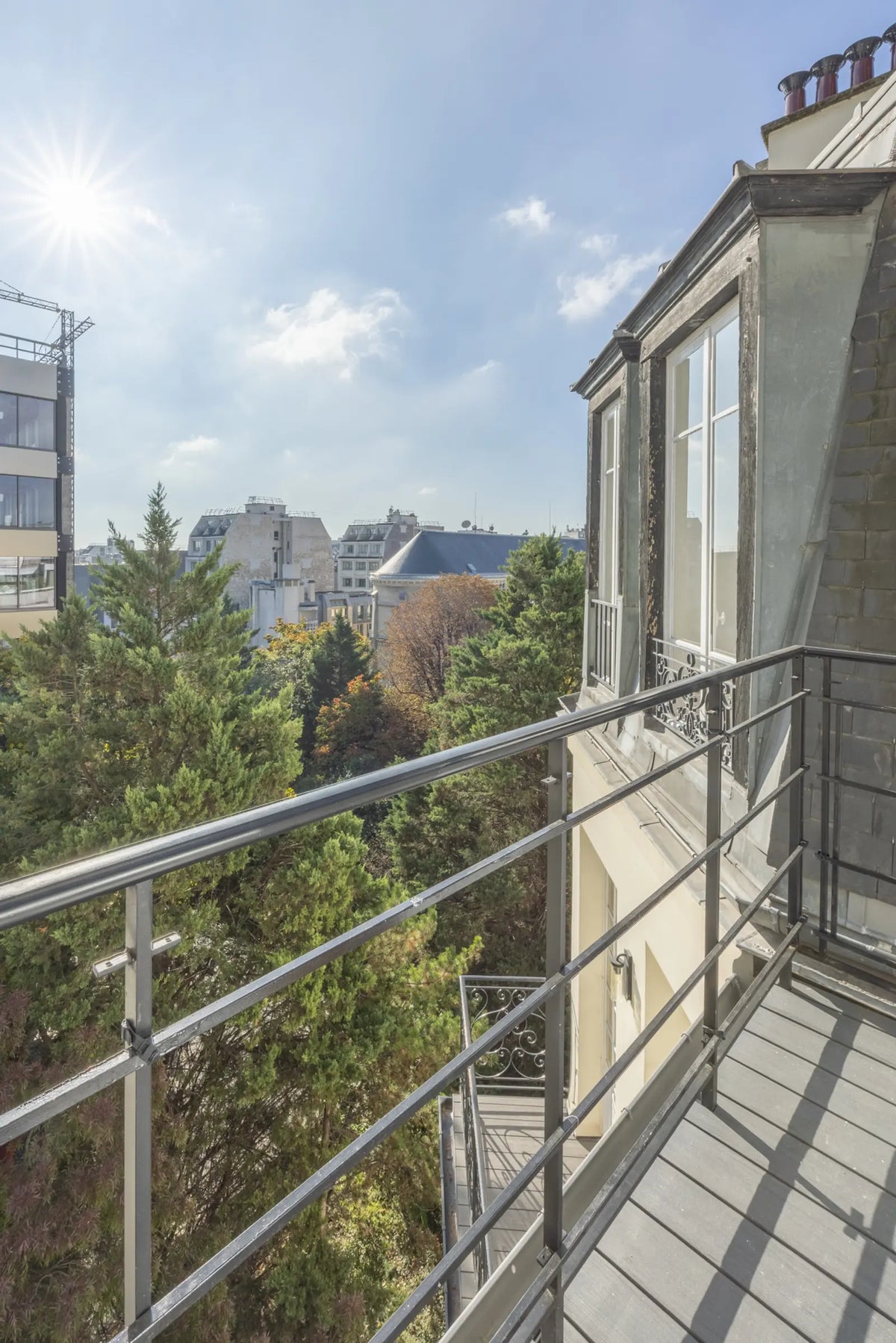 THE HAUSSMANNIEN
